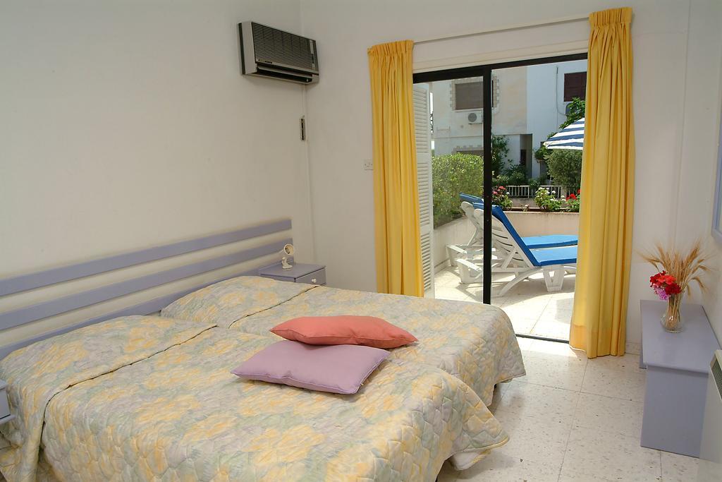 Sunbay Apartments 皮拉 外观 照片